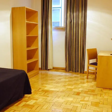 Spru Summer Hostel Lizbona