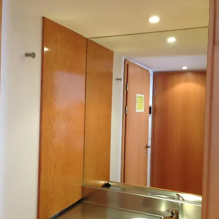 بيت شباب Spru Summer