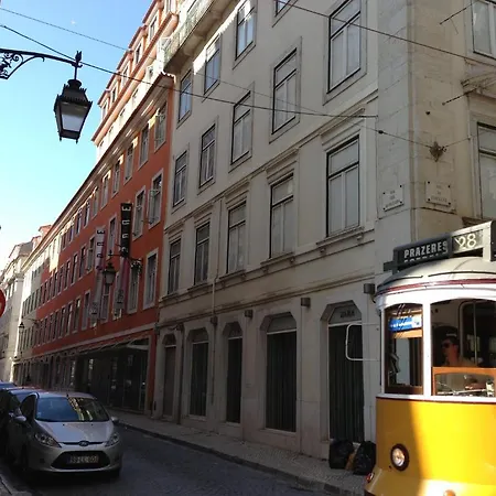 بيت شباب Spru Summer Lisboa